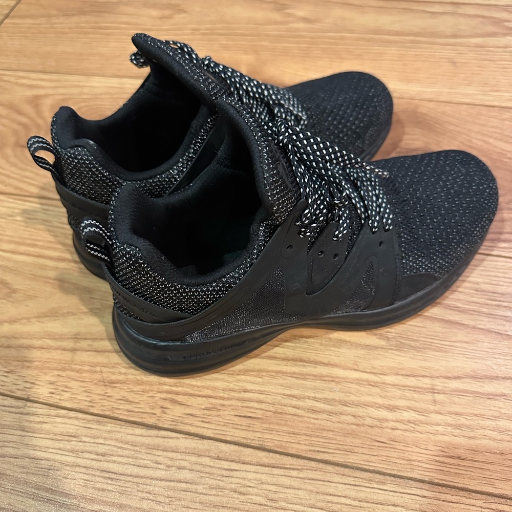 APL Ascend W Women’s Running Shoes Black US Size 8